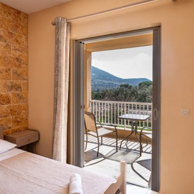 Niforato Studios Enos 32