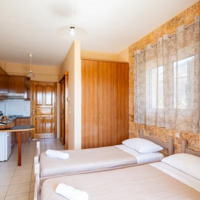 Niforato Studios Enos 38