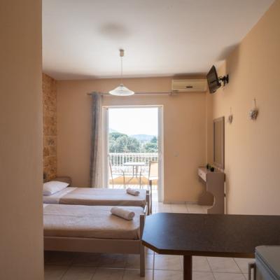 Niforato Studios Enos 43